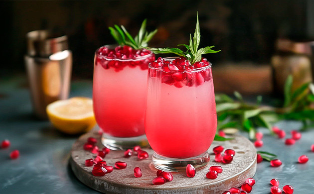 Пряный гранатовый коктейль с коноплей
