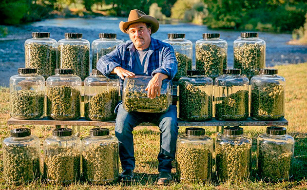 Фермер Джеймс Белуши