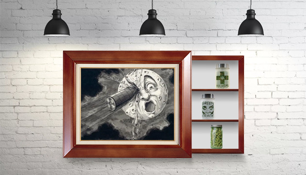 Тайник за картиной