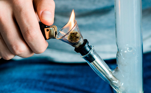 Расплавленный лунный камень